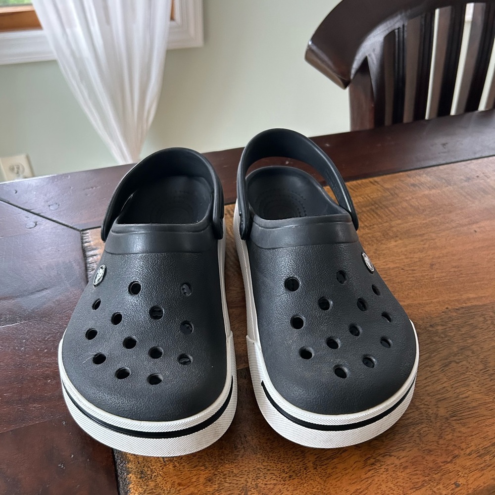 Crocs - Picture 2 of 5